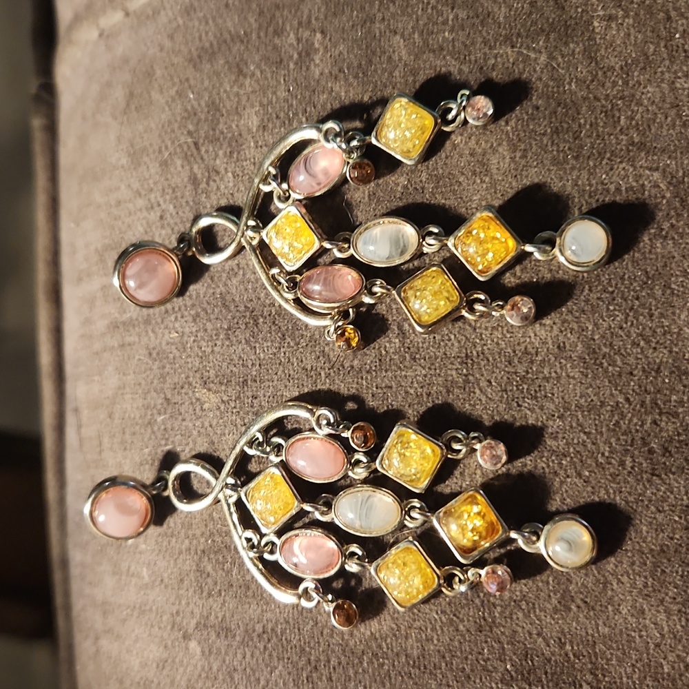 Fashion dangle earrings